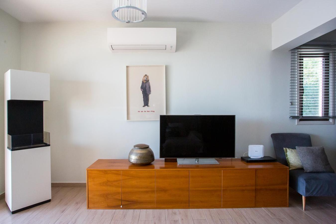 Penthouse Duplex Overlooking The Mediterranean Larnaca Ngoại thất bức ảnh
